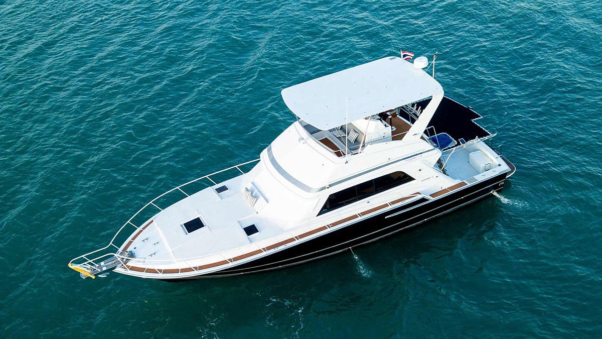 Аренда моторной лодки для рыбалки Bertram 50 Odyssey 2 на Пхукете, Таиланд